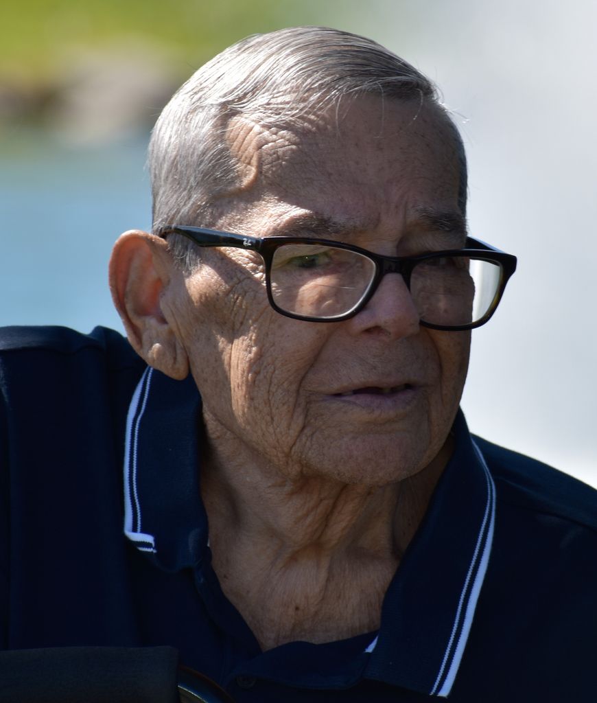 Carlos A. Quinones-Ríos