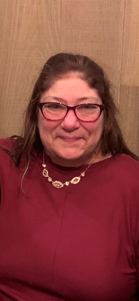 Beth Lynn Novak