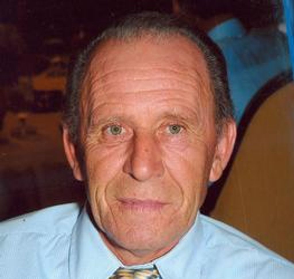 Carlos L. Medeiros