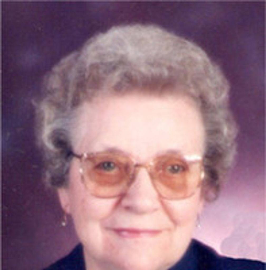 Helen M Braun
