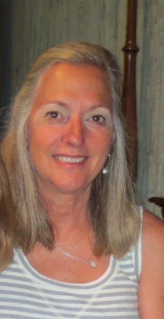 Julie (Albers)  Ertl
