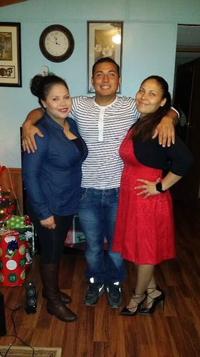 Moises Exequiel Velasquez Osorio photo gallery thumbnail 95 of 237