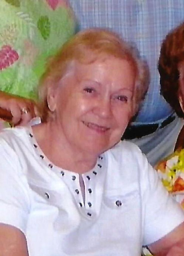 Helen M. Thomas Profile Photo