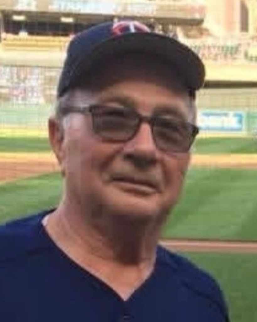 Thomas "Tom" William Holicky Profile Photo