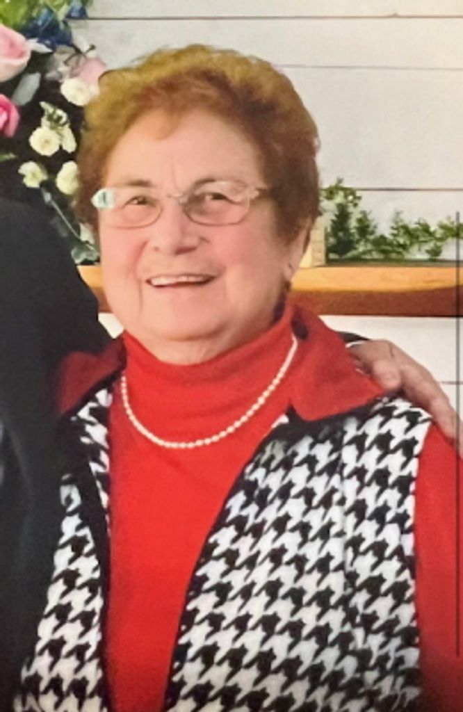 Gwyn Long Griffin Profile Photo