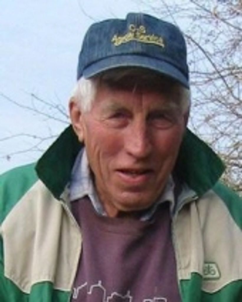 Robert 'Bob' Engelke