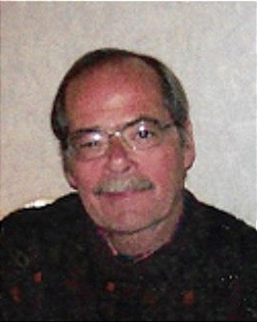 Michael Lloyd "Mike" Petering Profile Photo