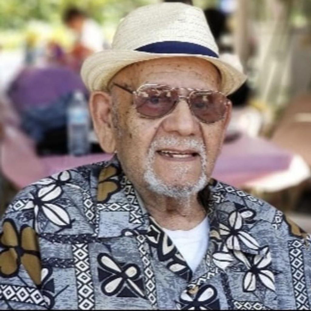 Ernest Macias Ravago Profile Photo