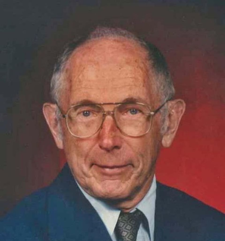 Earl Kenneth Moentmann