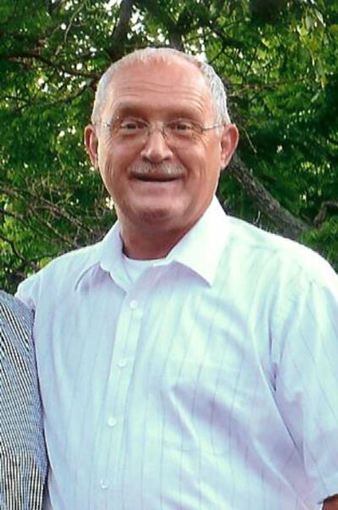 Keith Ray Bradley Profile Photo