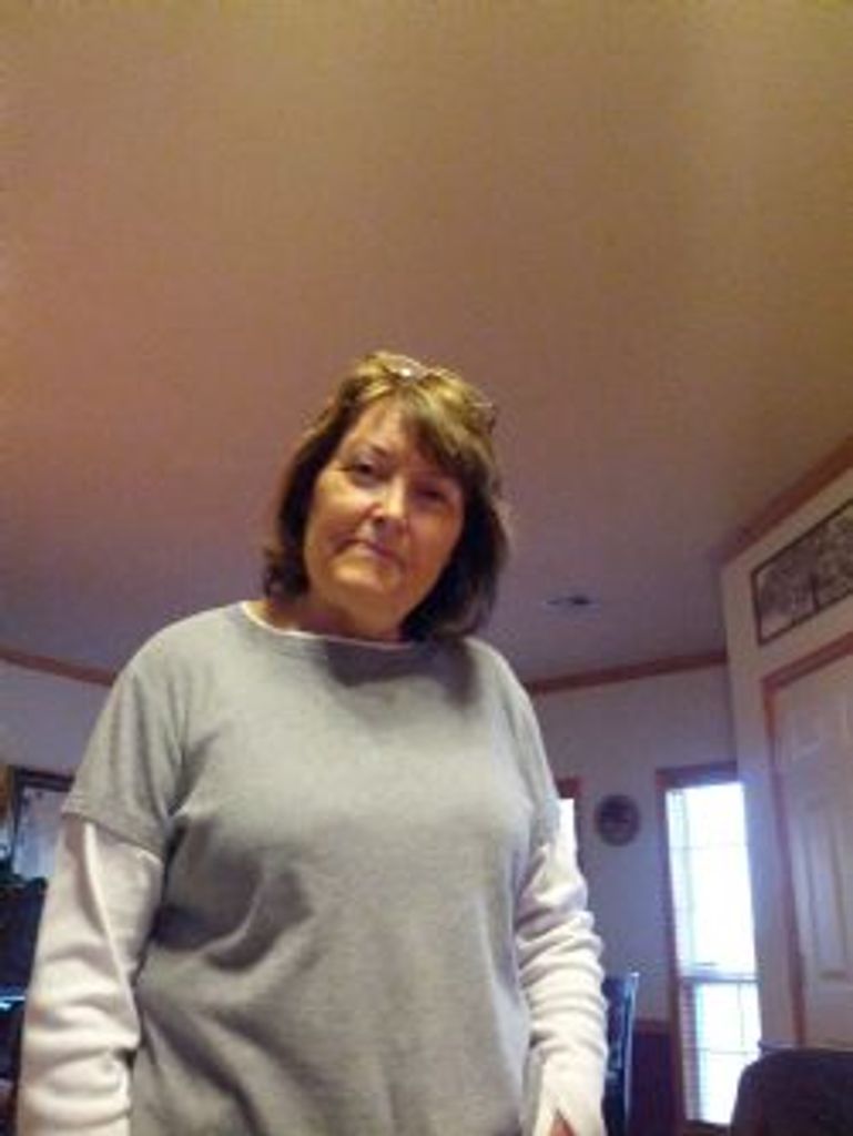 Lou Rhea Profile Photo