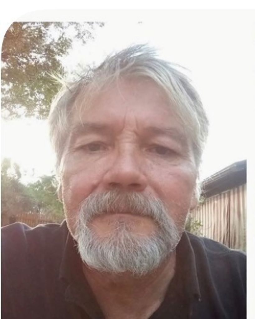 Robert Bruce Ground Profile Photo
