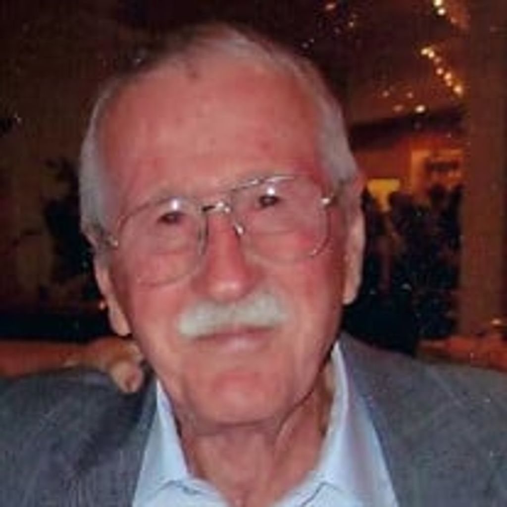 Linden L Ogden