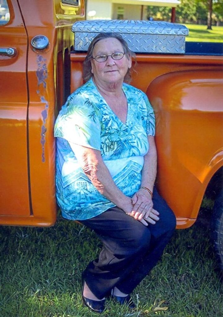 Polly Richards Mitchell Profile Photo