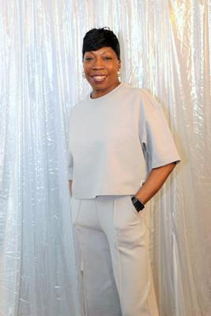 Wanda R Dixon Profile Photo