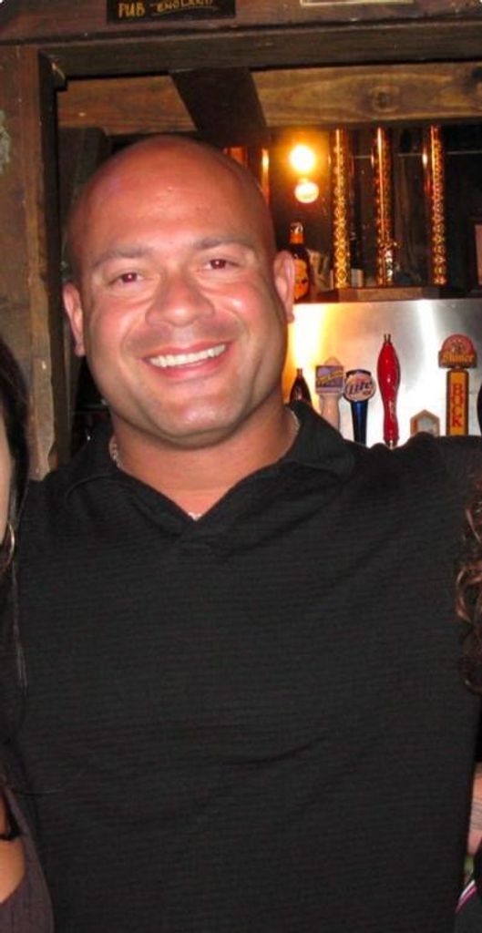 Michael Caroll Holden Profile Photo