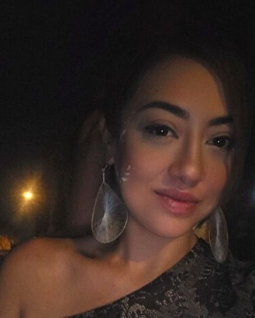 Atheena "Tina" De La Cruz