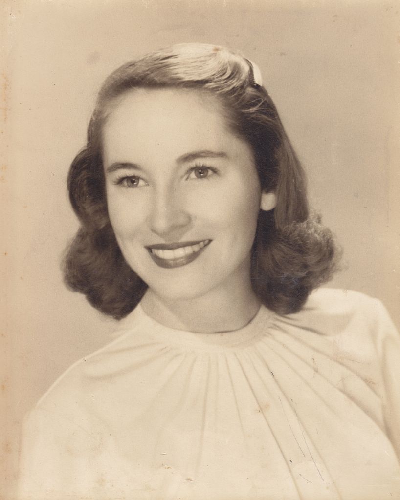 Mrs. Martha Mack Simons