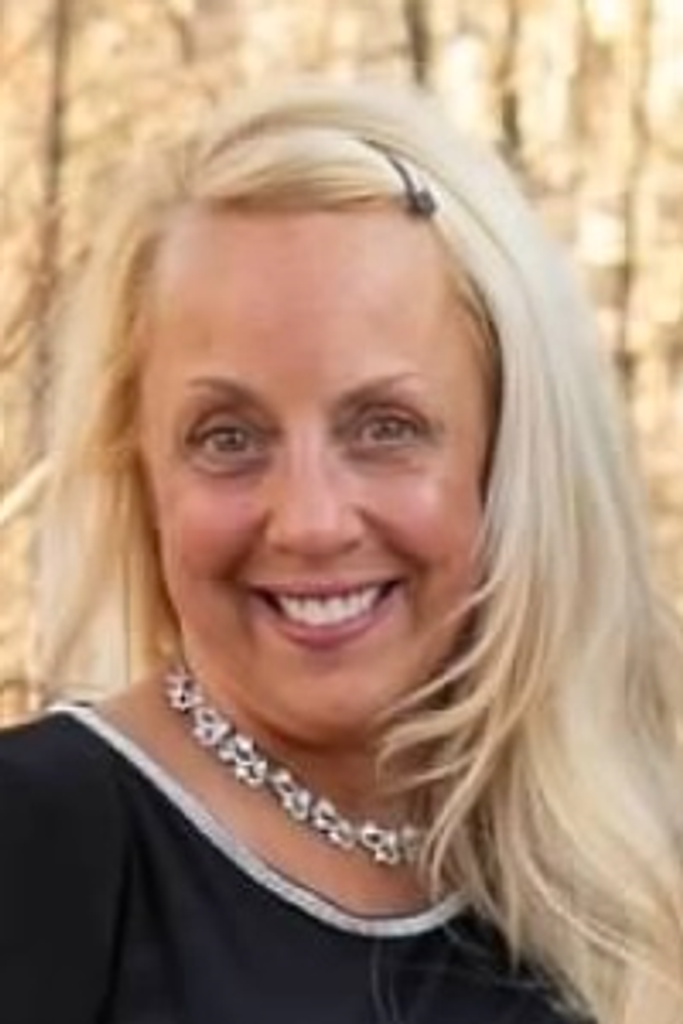 Melissa (Perrotta) Angel