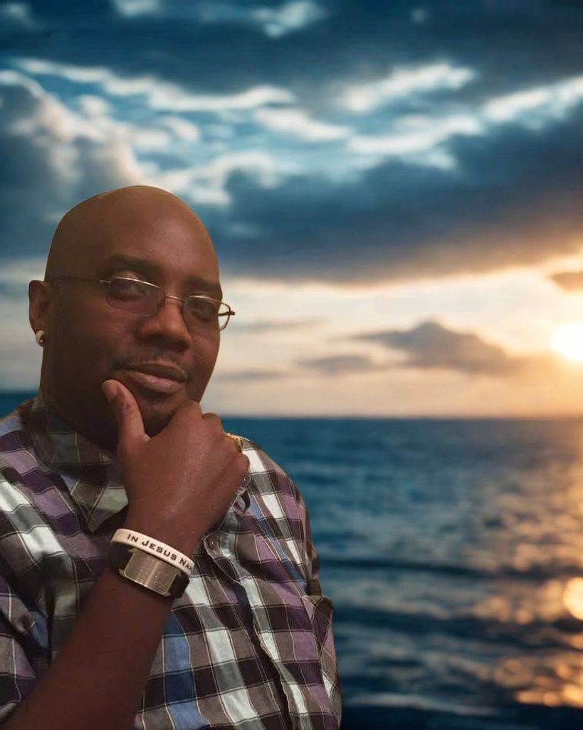 Frank Edwards Profile Photo