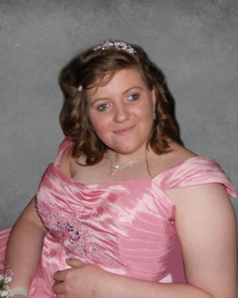 Danielle Lauren Carbrey Profile Photo