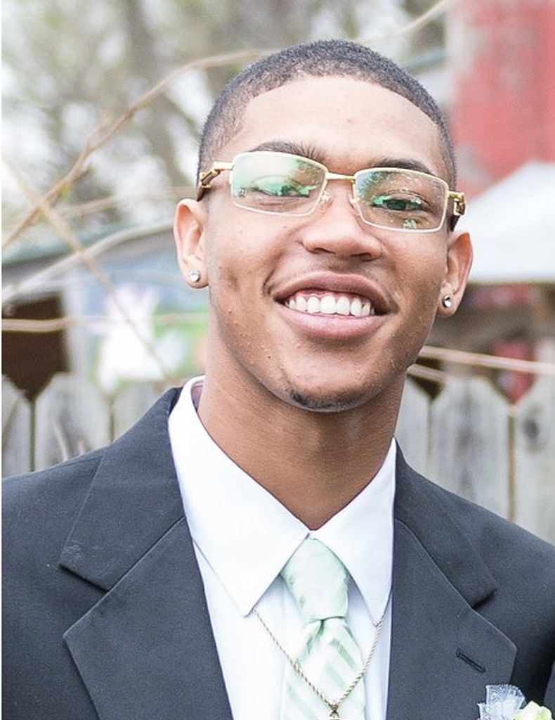 Xavier Marquis Bass