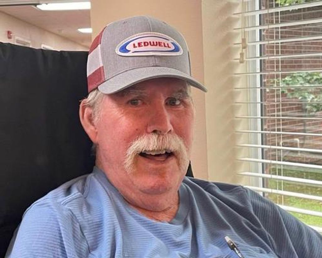 Bobby 'Bob' Riggins Profile Photo