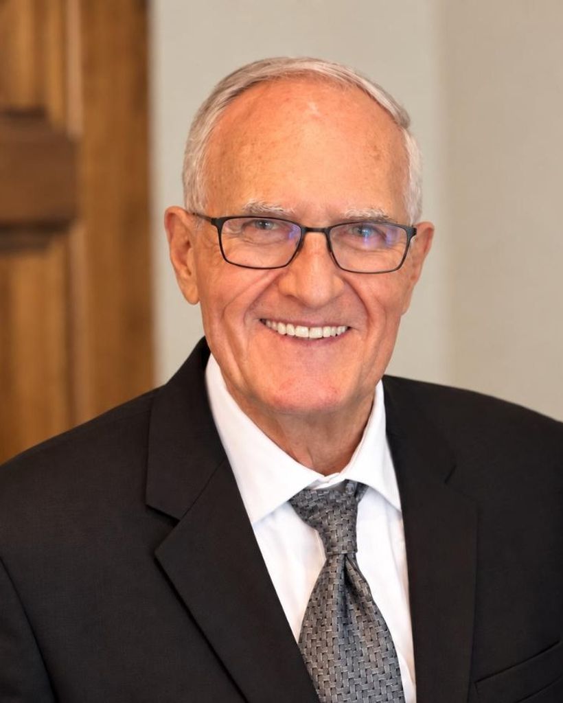 Dr. Robert Buell Sanders Profile Photo