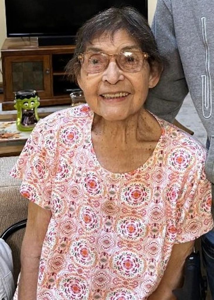 Manuela Castel Profile Photo