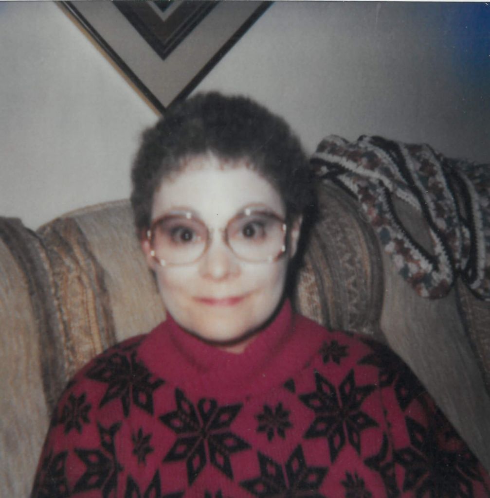 Linda  J. Roberts