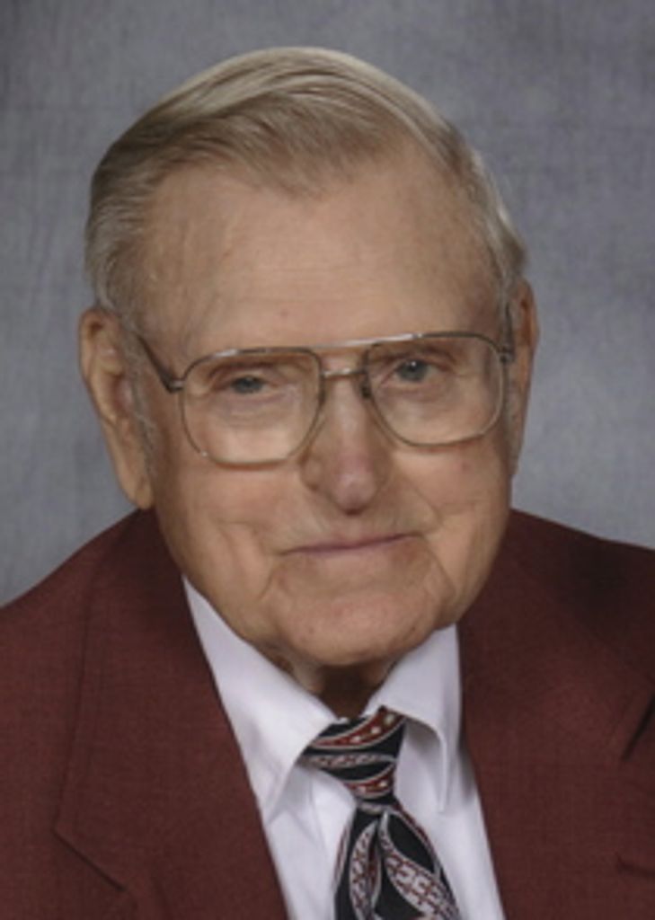 Dwight  Eugene Davis