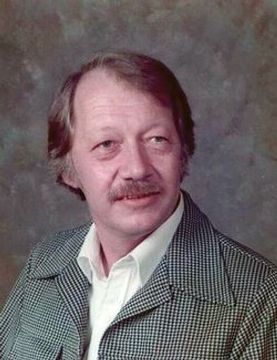 Thomas Jones Profile Photo