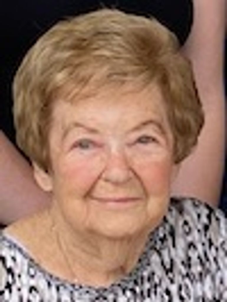 Sally (Linderman)  Goloubow