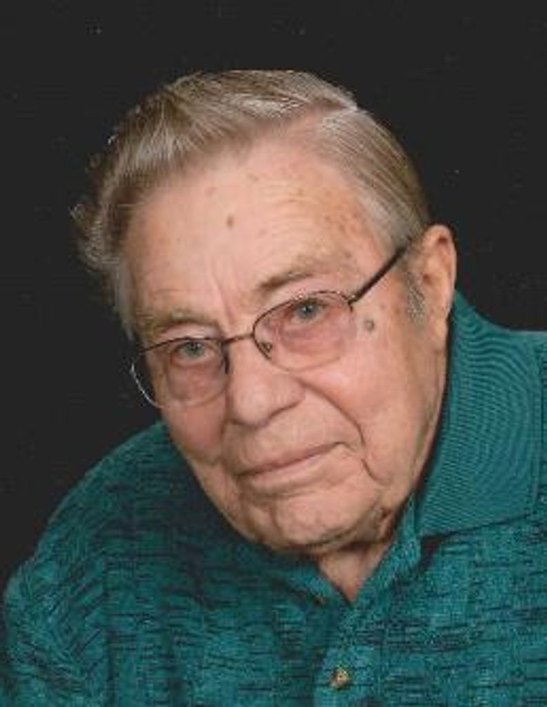 Lester Benike