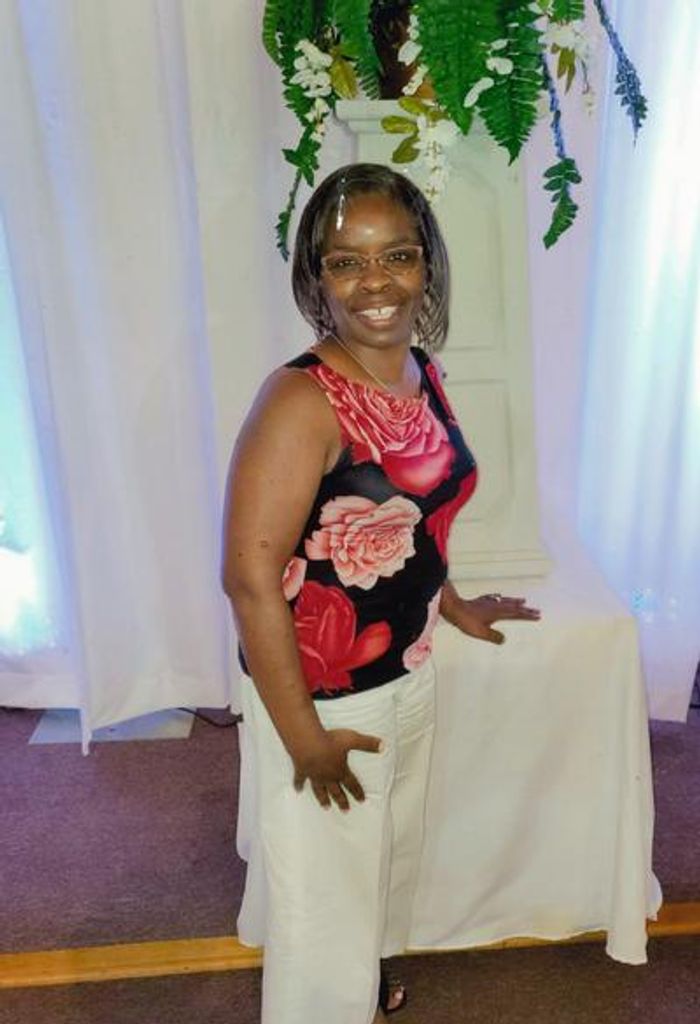 Mona Teresa Harry Profile Photo