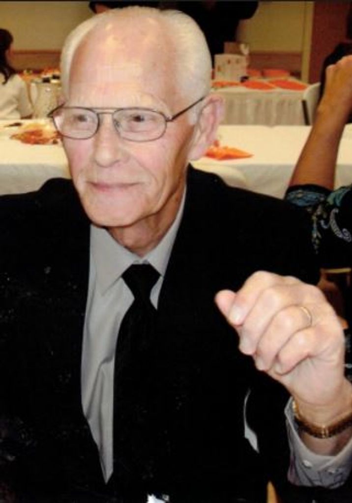 Dallas Francis Lambert Profile Photo