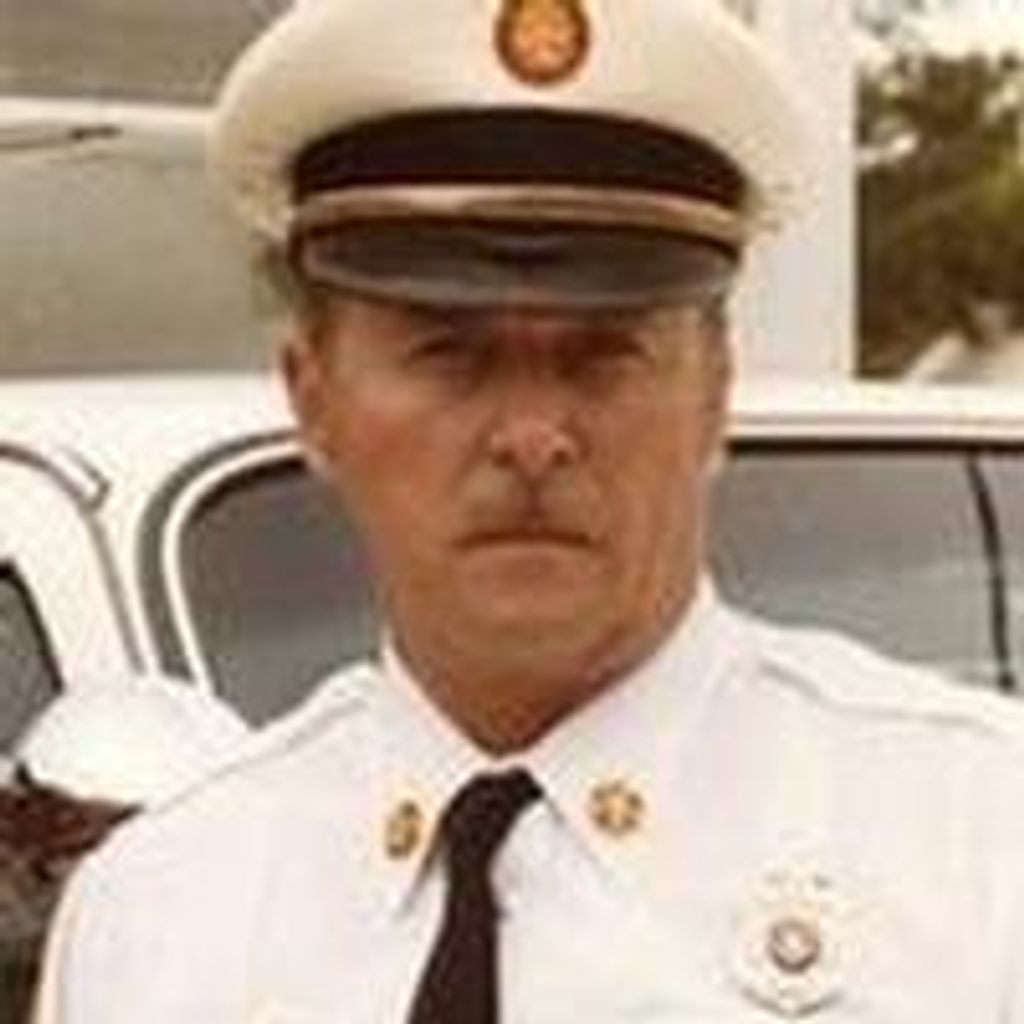 Larry R Noll