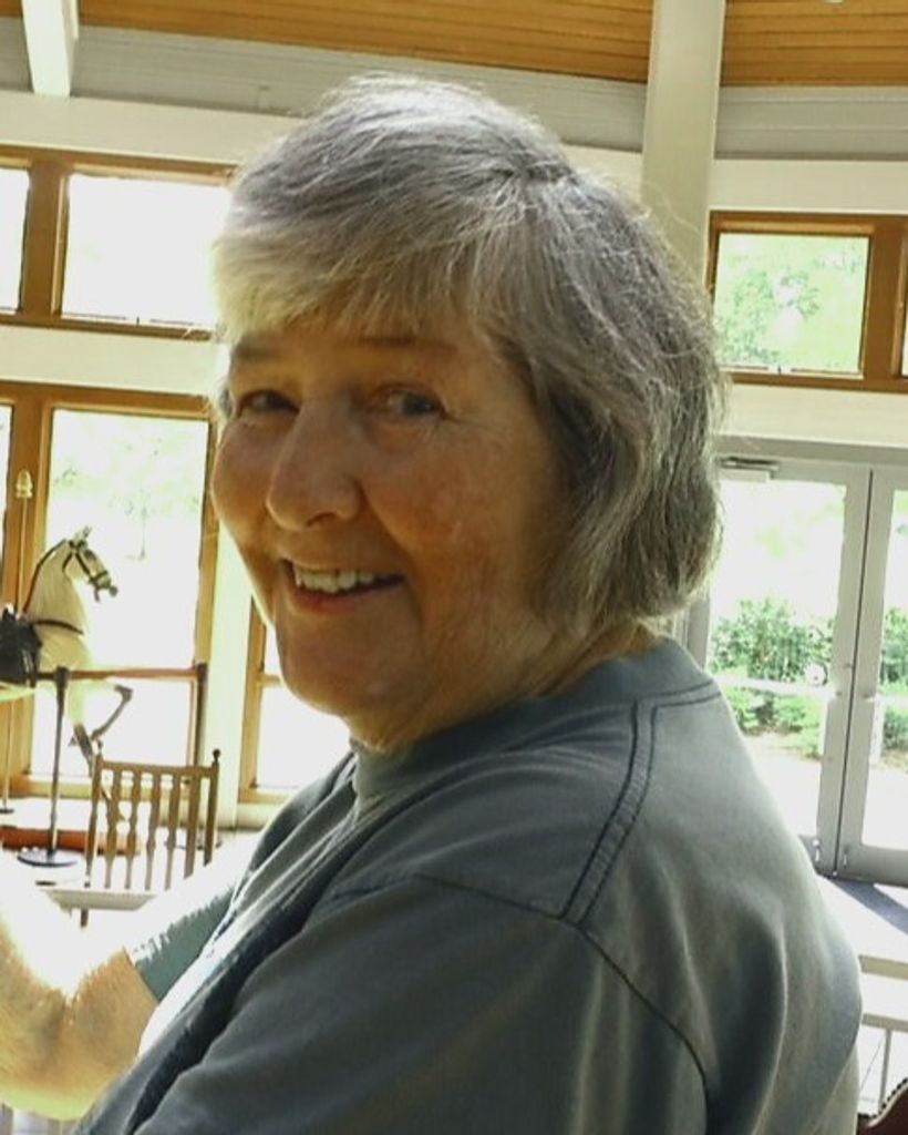Evelyn "Evie" Sellati