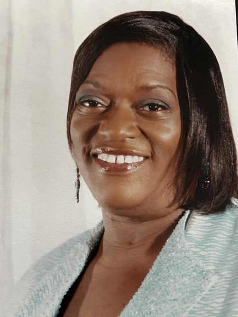 Roberta Smith Profile Photo