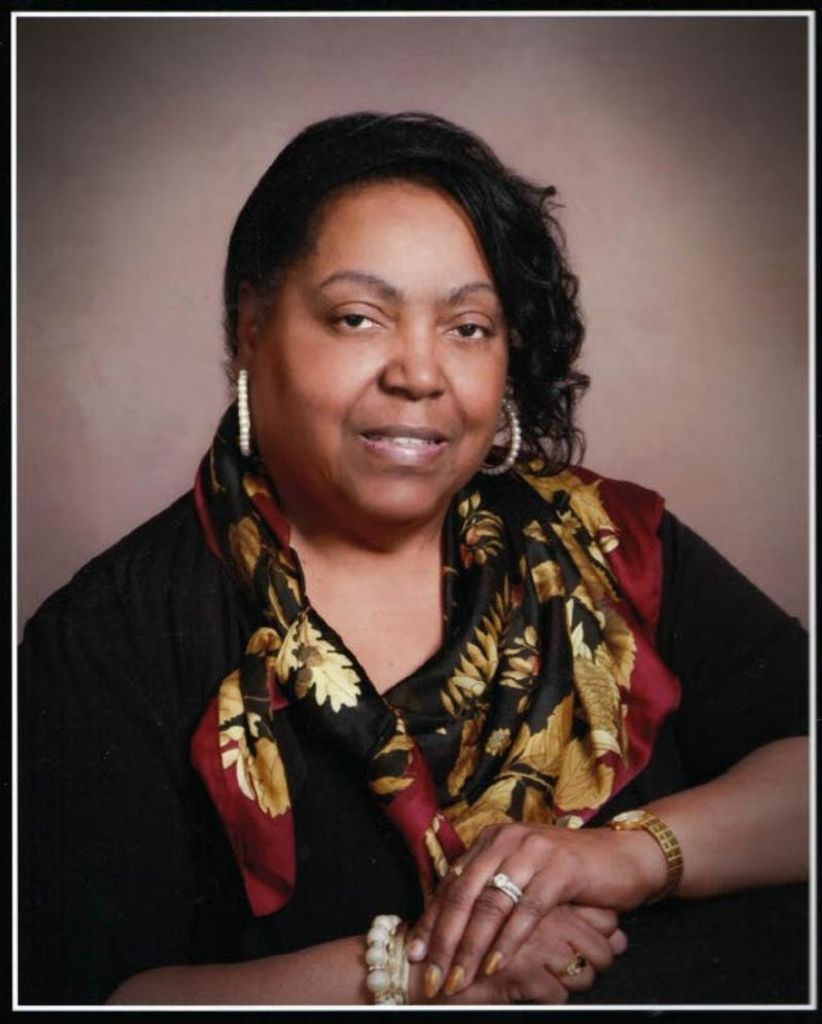 Mrs. Marilyn Russell Warren Profile Photo