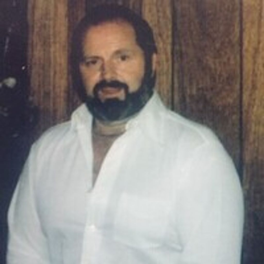 Lindsey John Holsclaw Profile Photo