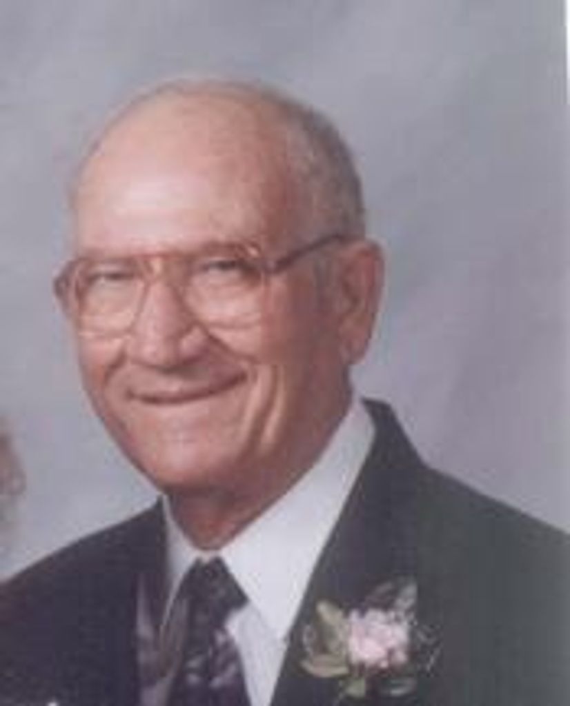 Lloyd Francis Schaefer Profile Photo