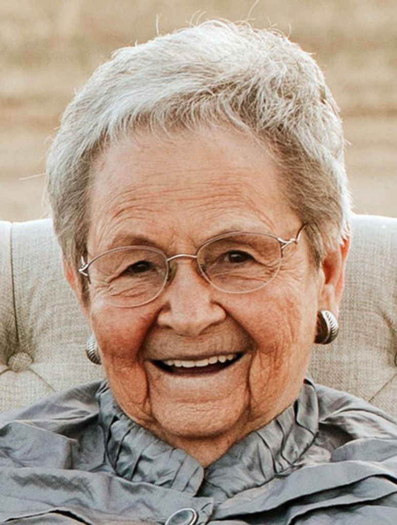 Louise Janet Dowling Profile Photo