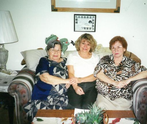 Jeanne Leona Oskins photo gallery thumbnail 6 of 90