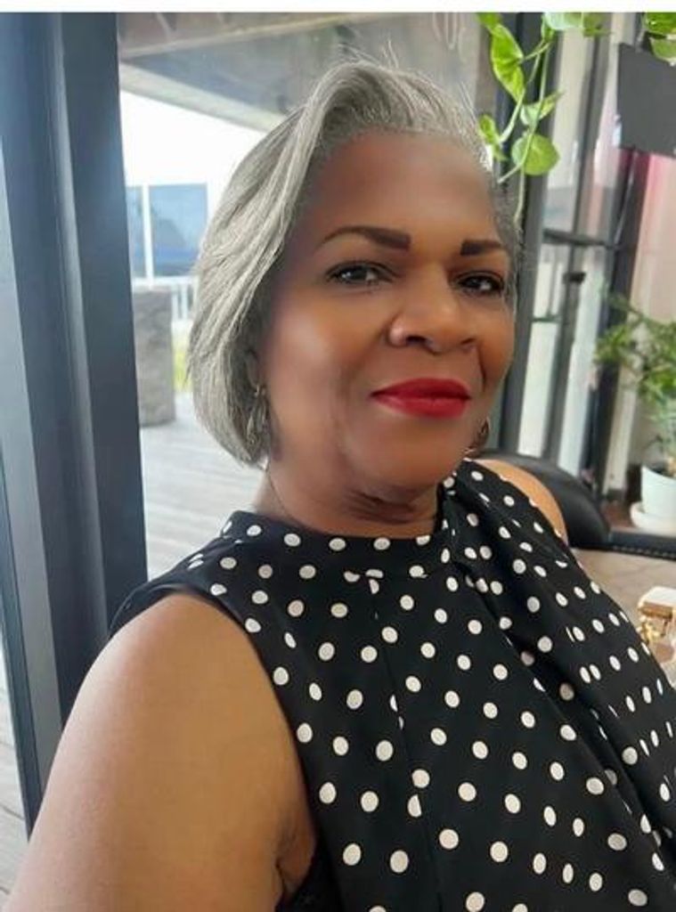 Shelley Mia Castillo Profile Photo