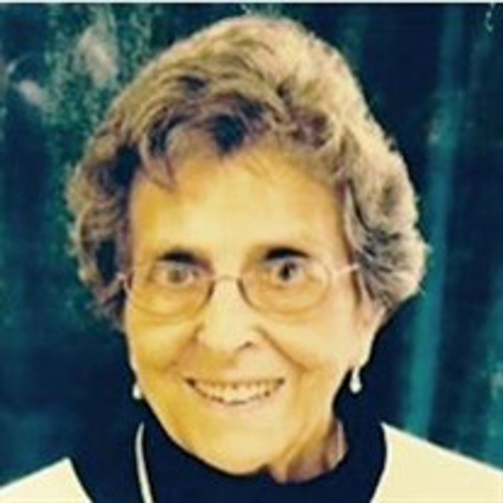 Jacqueline Lou Jackie Everhart