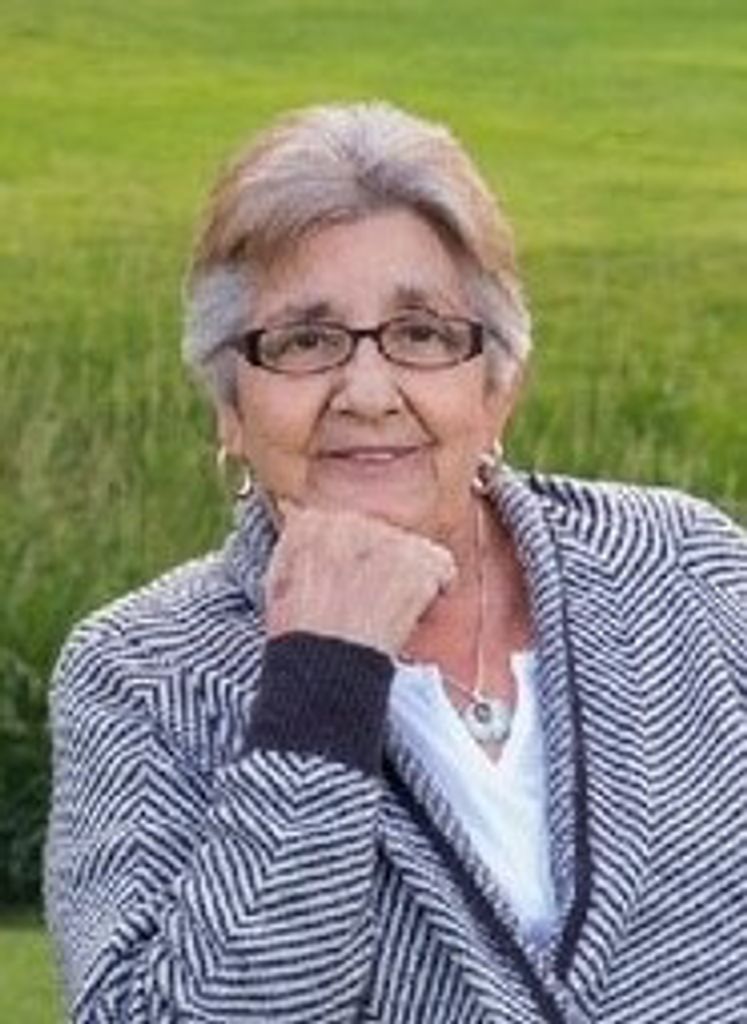 Helen  Teresa Thomas