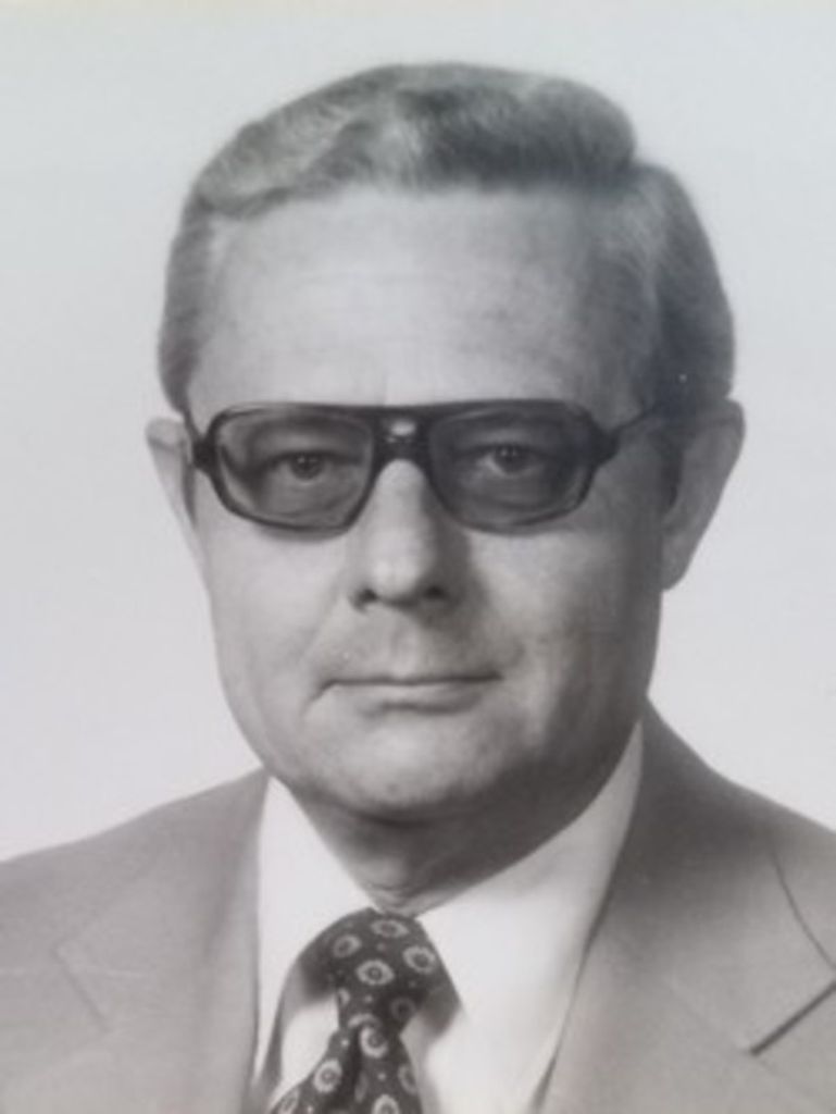John Hall Wetzel Profile Photo