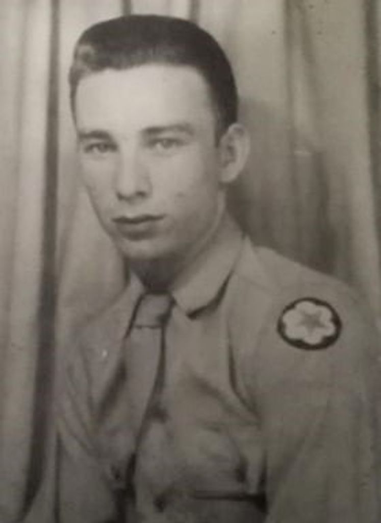 Lt Eakins