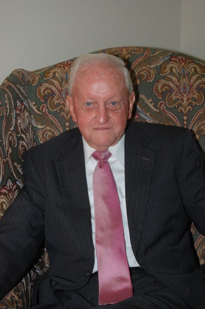 Charles Garvin Knight Profile Photo